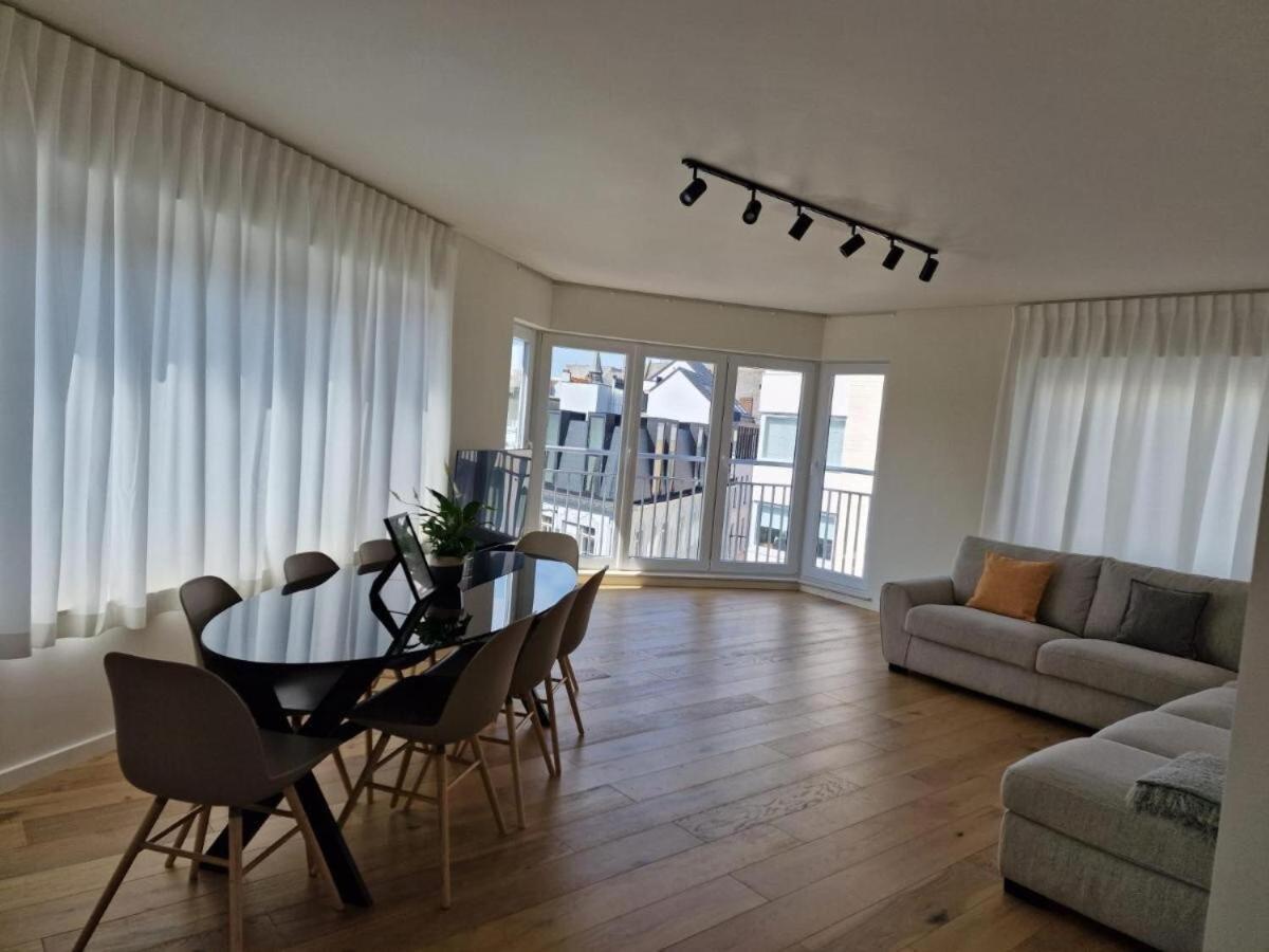 Luxury Renovated 3 Rooms Apartment Oostende Dış mekan fotoğraf