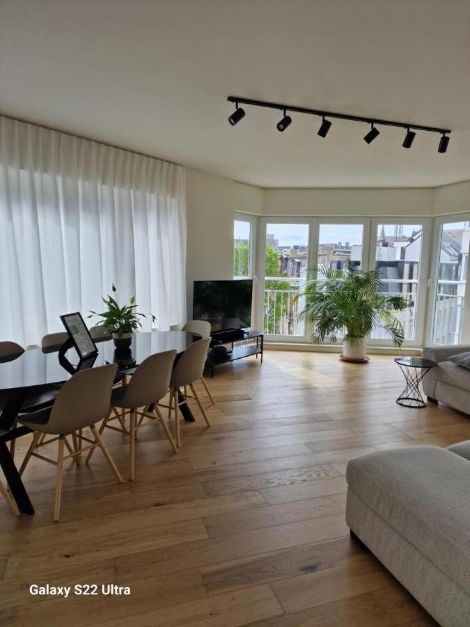 Luxury Renovated 3 Rooms Apartment Oostende Dış mekan fotoğraf