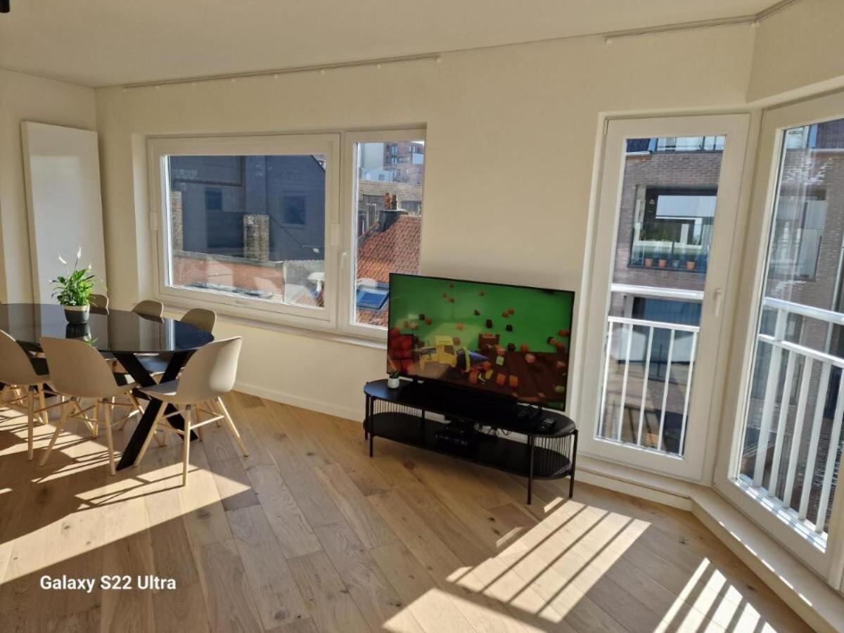 Luxury Renovated 3 Rooms Apartment Oostende Dış mekan fotoğraf